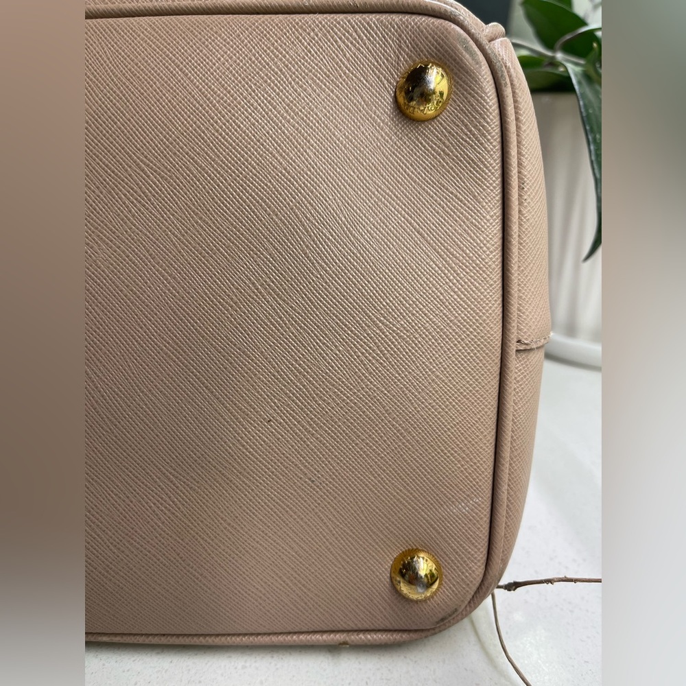 COPY - Prada Saffiano Lux Galleria Double Zip Tote -size Large - Picture 9 of 16